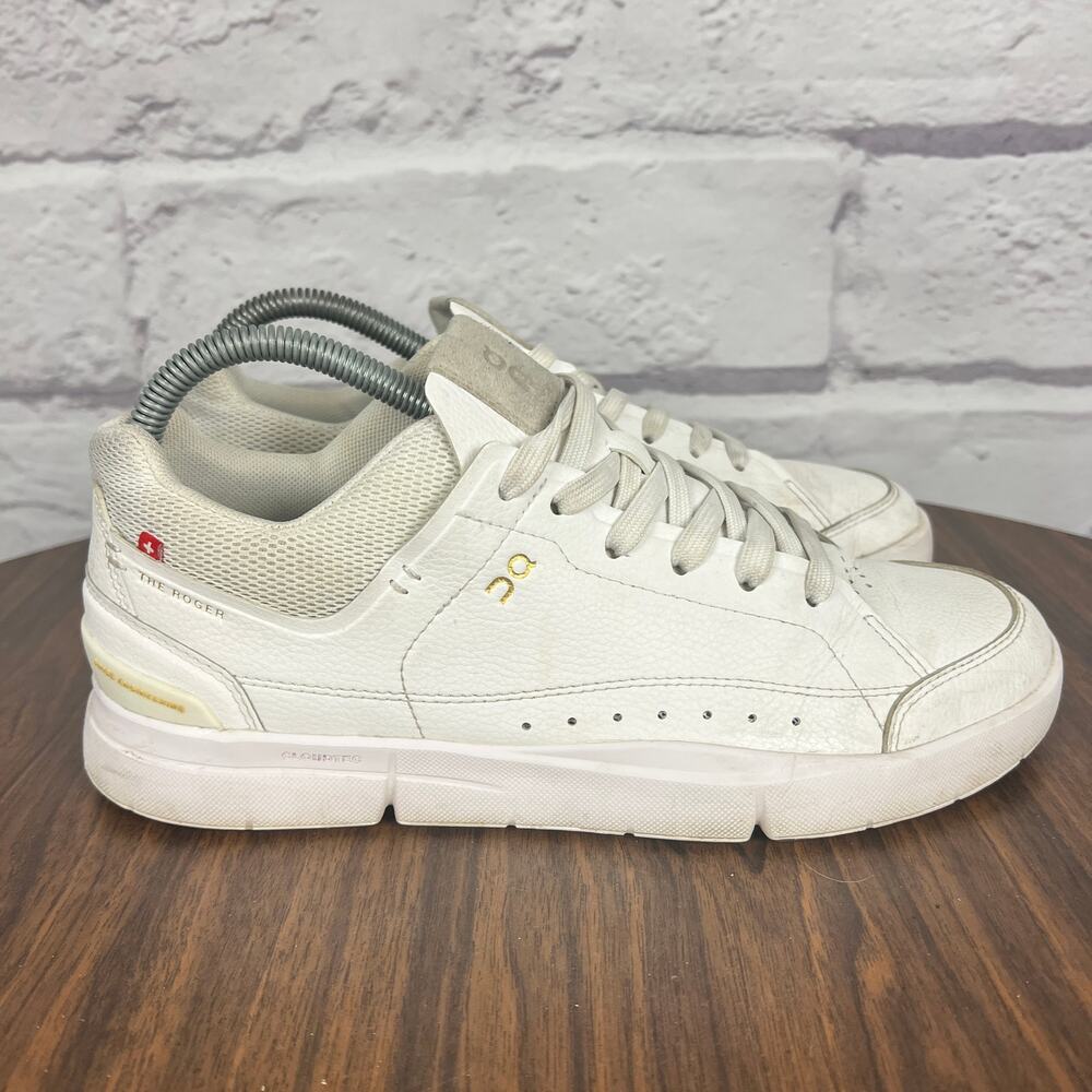 On Cloud Women's 8 The Roger Advantage Minimalist Preppy Athleisure Sneakers - Picture 4 of 12